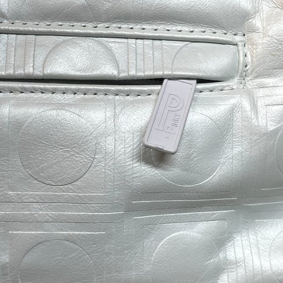 VINTAGE PINKY LEATHER Pearl White Leather Embossed Logo Chic Top Handle Eve Bag - Picture 4 of 12